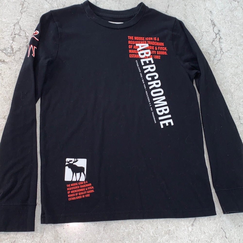 Abercrombie boy’s long sleeve Tee